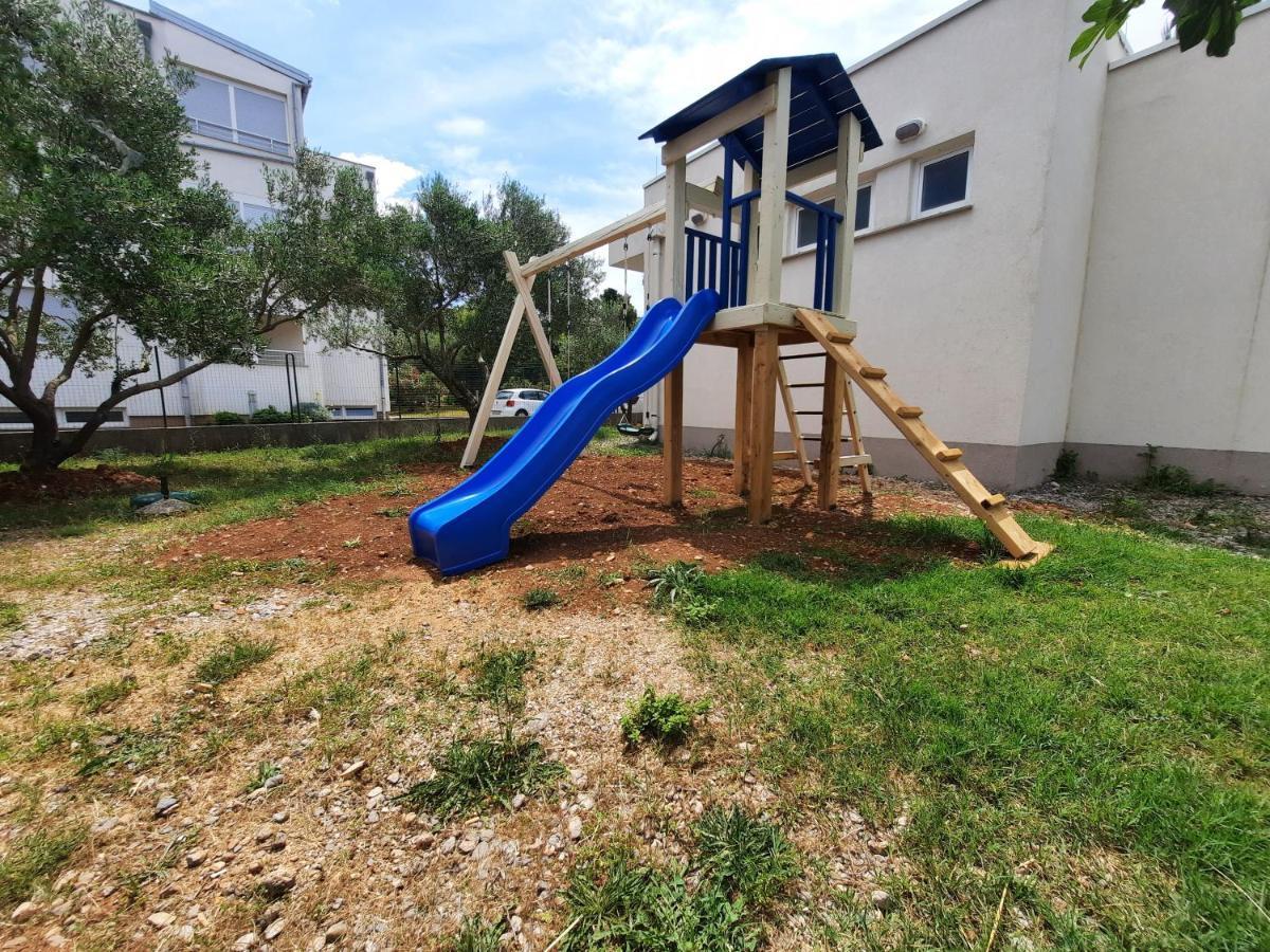 Hotel Kamp Rujno Starigrad Paklenica Exterior foto
